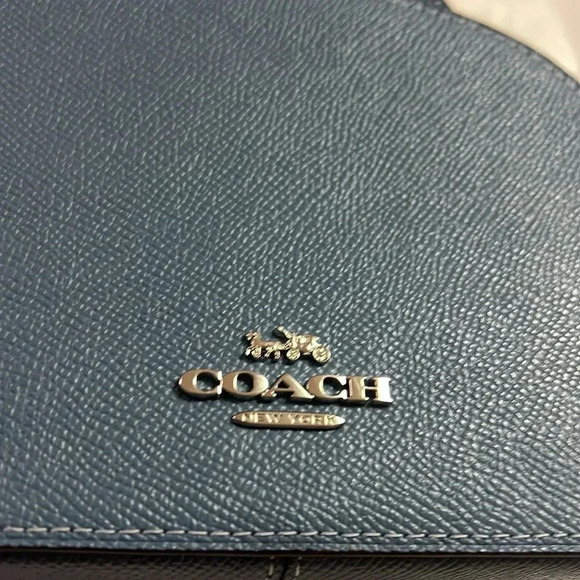 NWT Coach crossbody with blue leather and silver hardware - Picture 2 of 5
